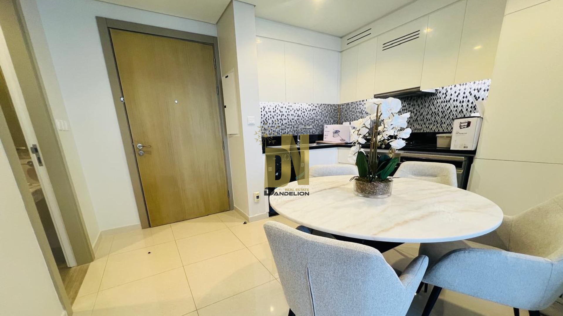 2 BR Apartment for sale in Business Bay — تصویر 8 از 9