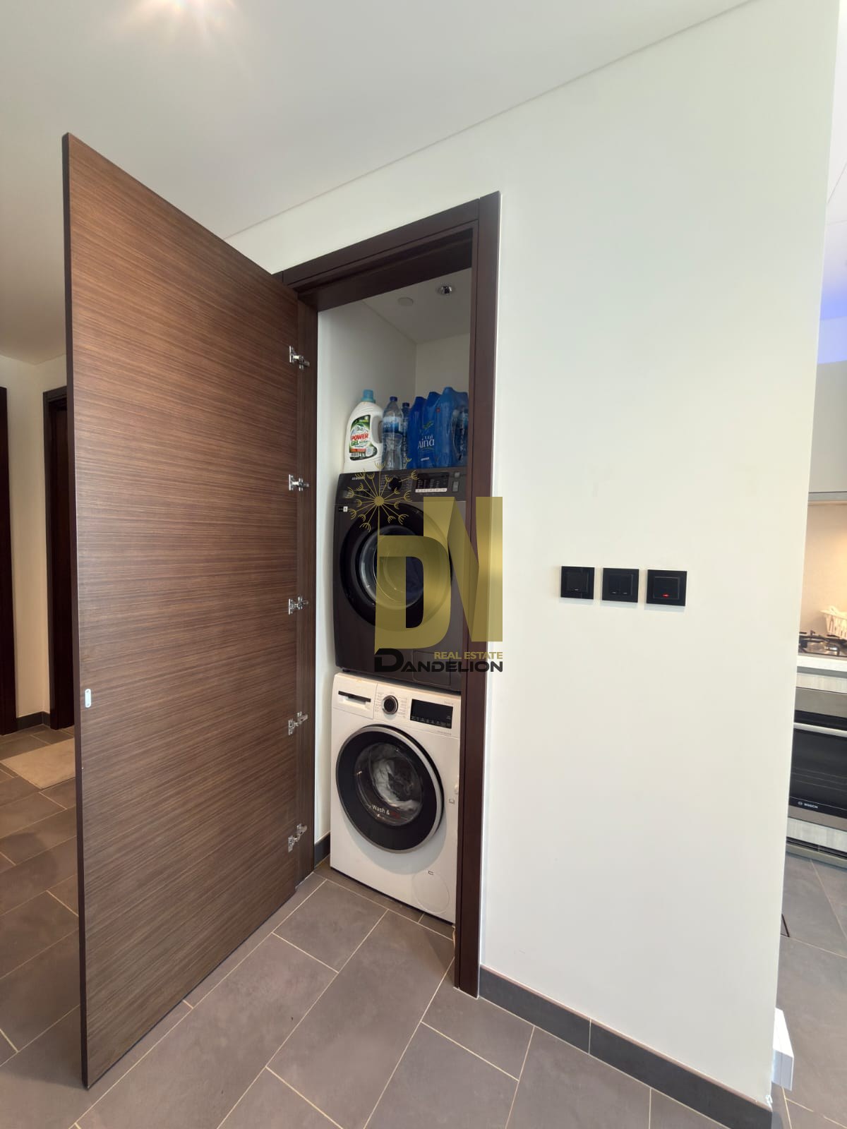 High Floor | Stunning Lagoon View | 1BR — صورة 10 من 11