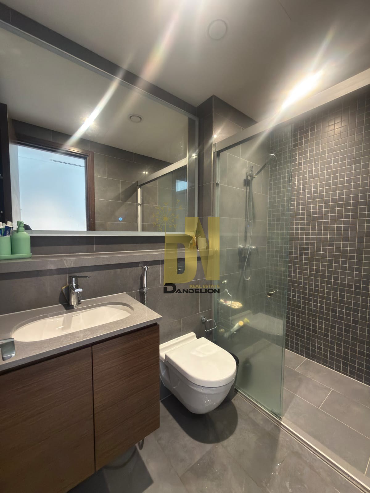 High Floor | Stunning Lagoon View | 1BR — صورة 11 من 11