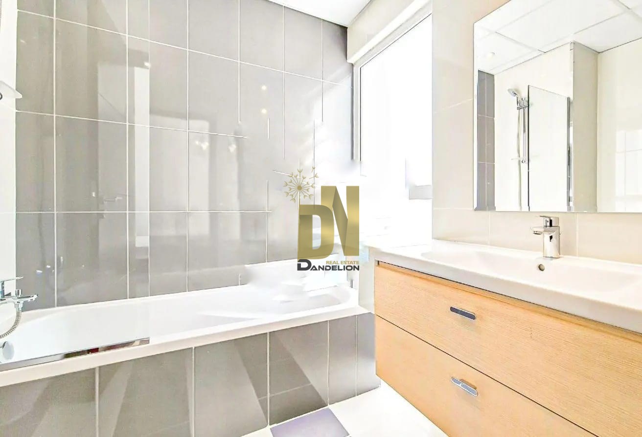 3 Master bedroom Maid | Ready to Move — photo 8 of 10