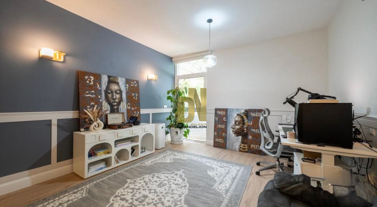 Furnished | Stylish | 4BR study — photo 5 of 18