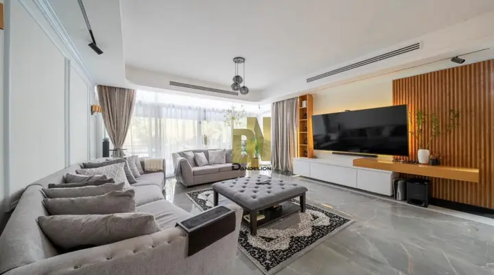 Furnished | Stylish | 4BR study — Townhouse for sale in Arabella Townhouses