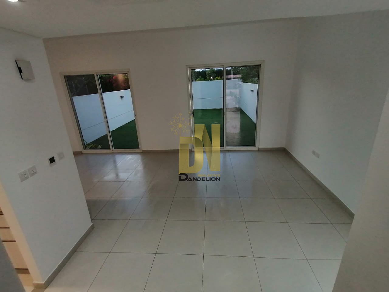 3B maid townhouse — photo 3 of 22