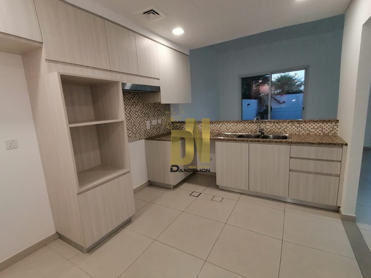3B maid townhouse — photo 7 of 22