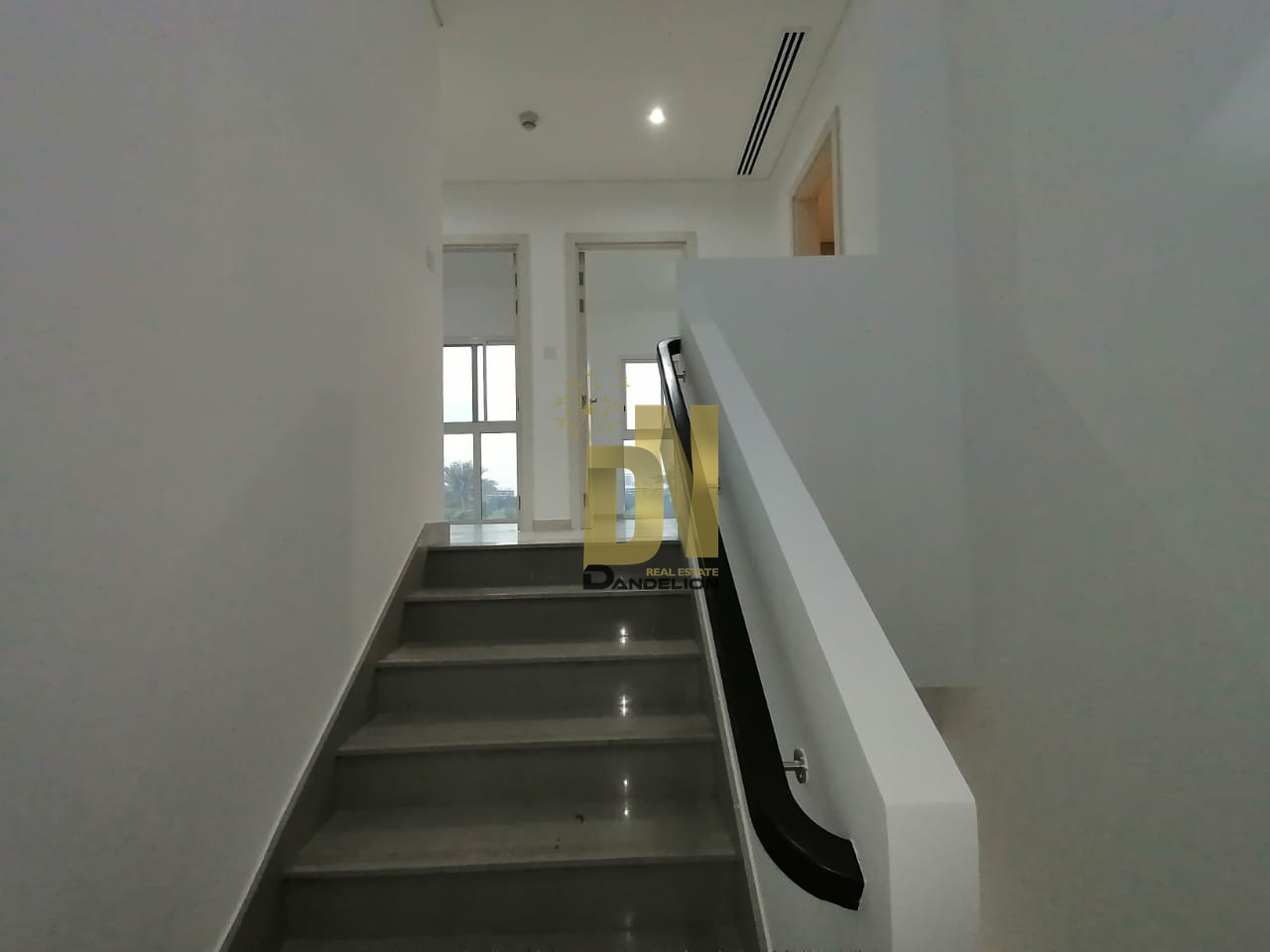 3B maid townhouse — photo 15 of 22