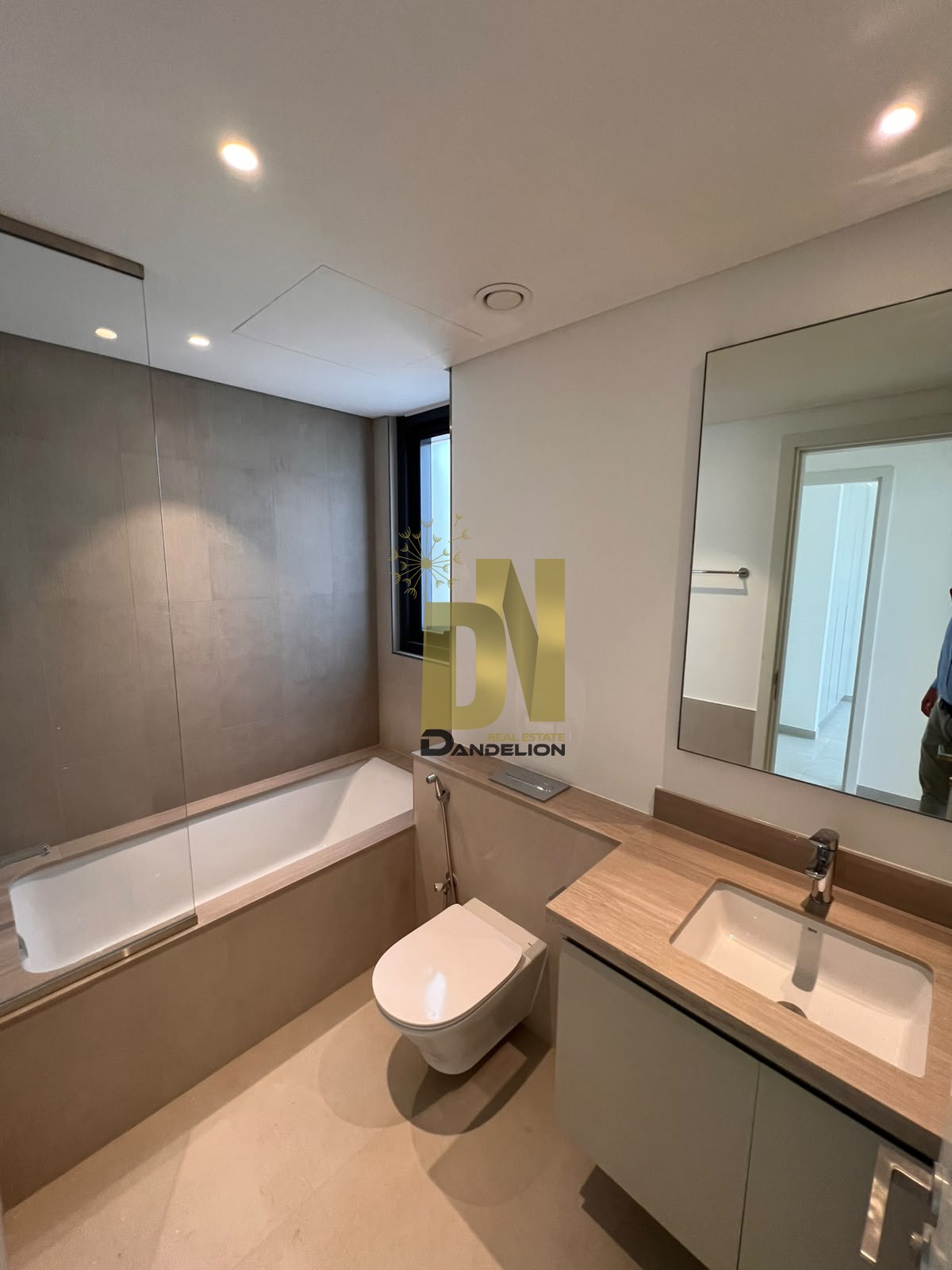 4BR maid Corner Townhouse | Mudon Al Ranim 2 — تصویر 12 از 21