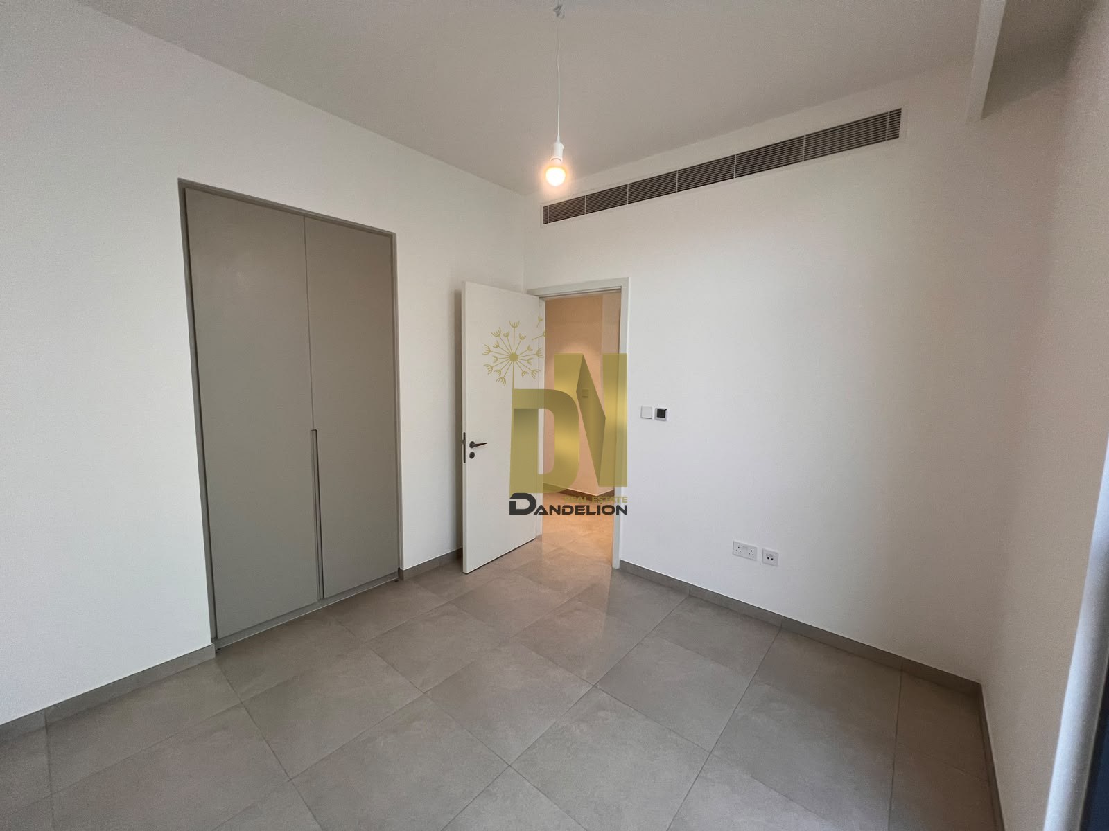 4BR maid Corner Townhouse | Mudon Al Ranim 2 — تصویر 13 از 21