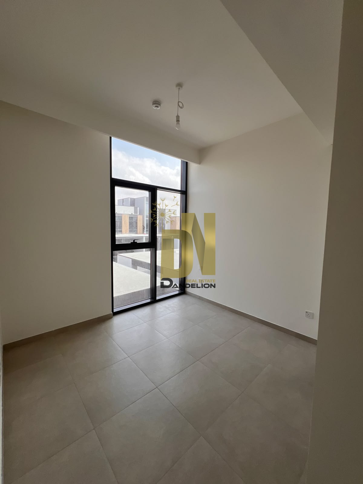 4BR maid Corner Townhouse | Mudon Al Ranim 2 — تصویر 14 از 21