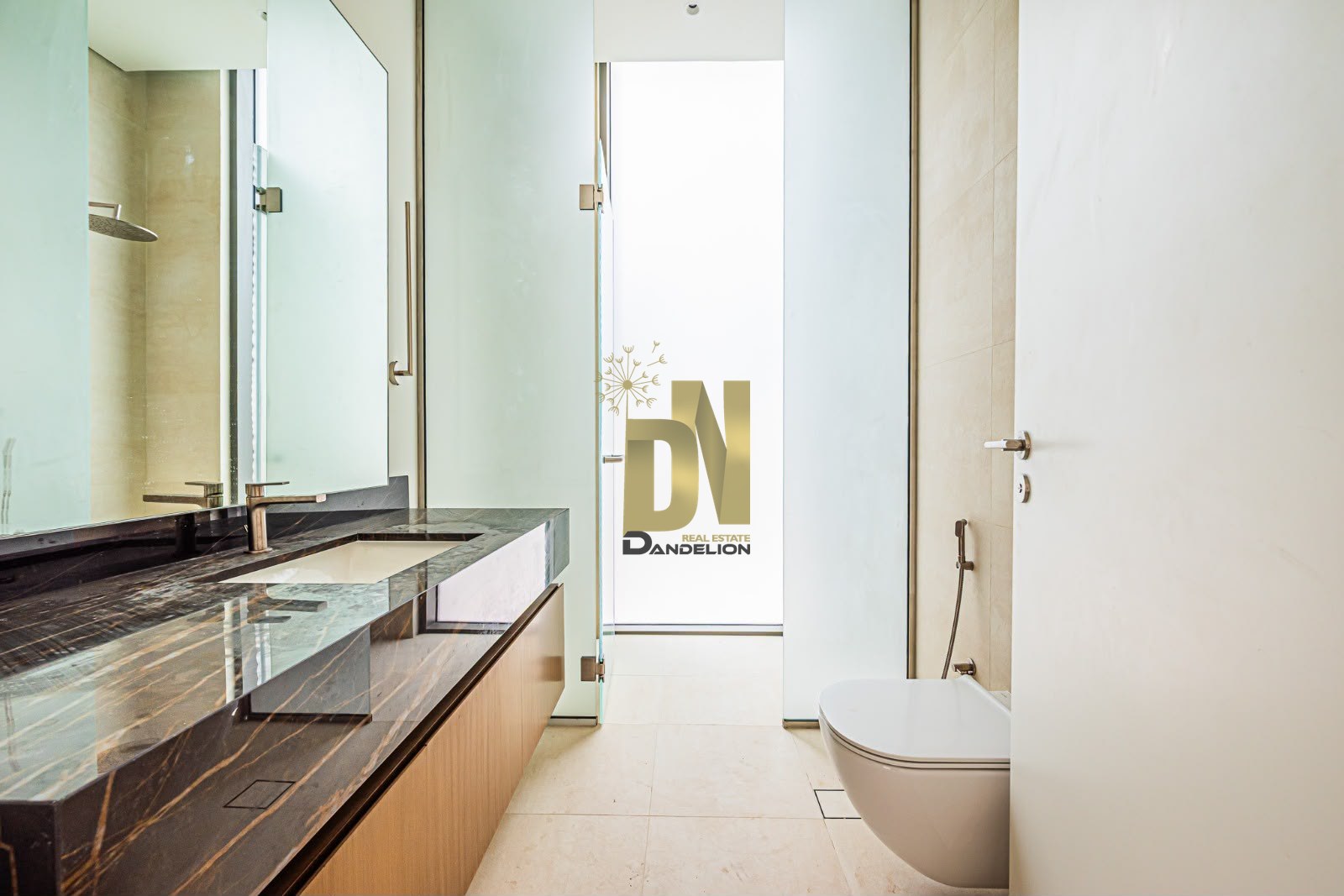 Exclusive 5BR Luxury Villa | AED 20M — photo 7 of 9