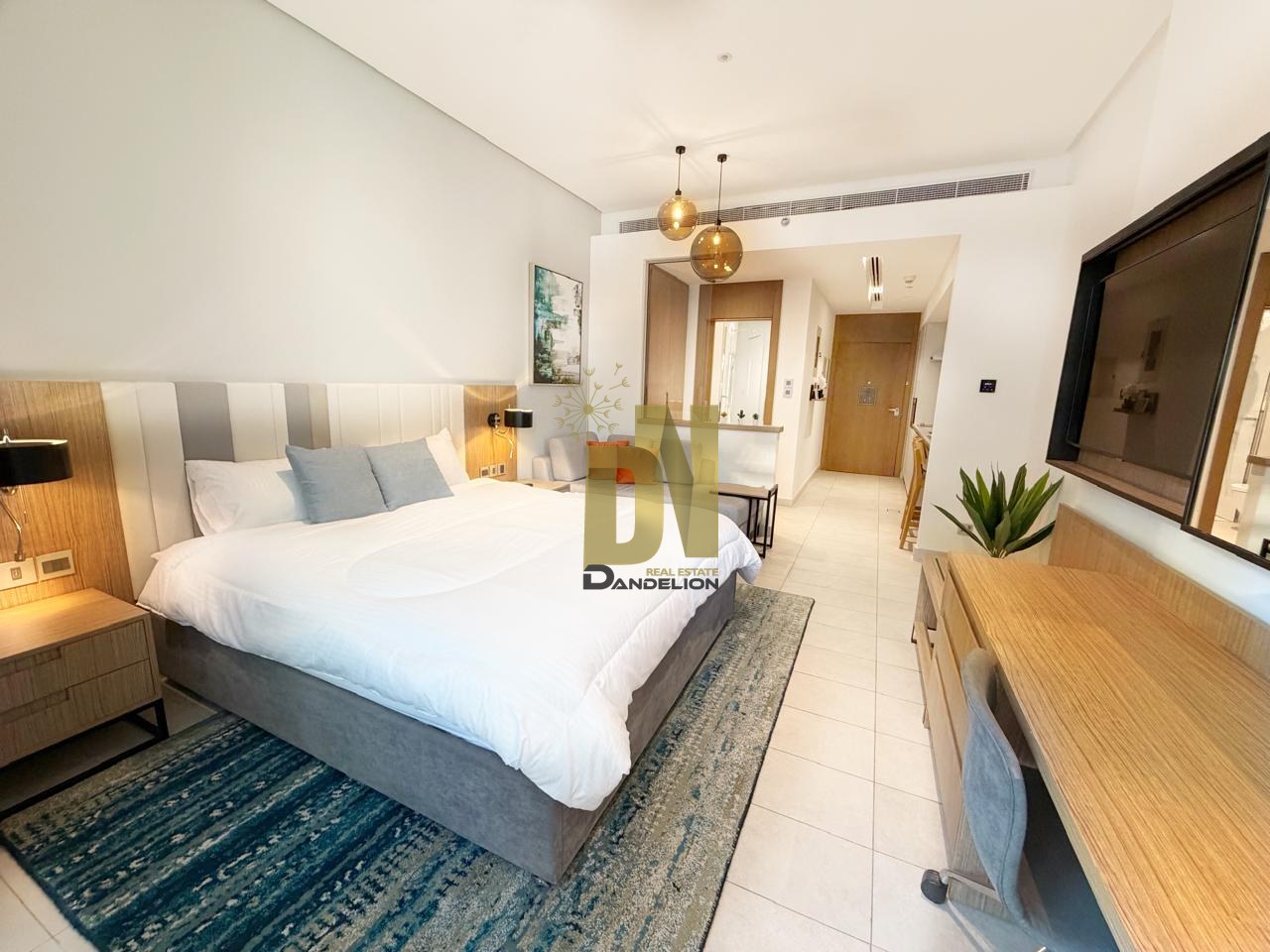 STUDIO | FURNISHED | VACANT | STUNNING CITY VIEWS — photo 3 of 22