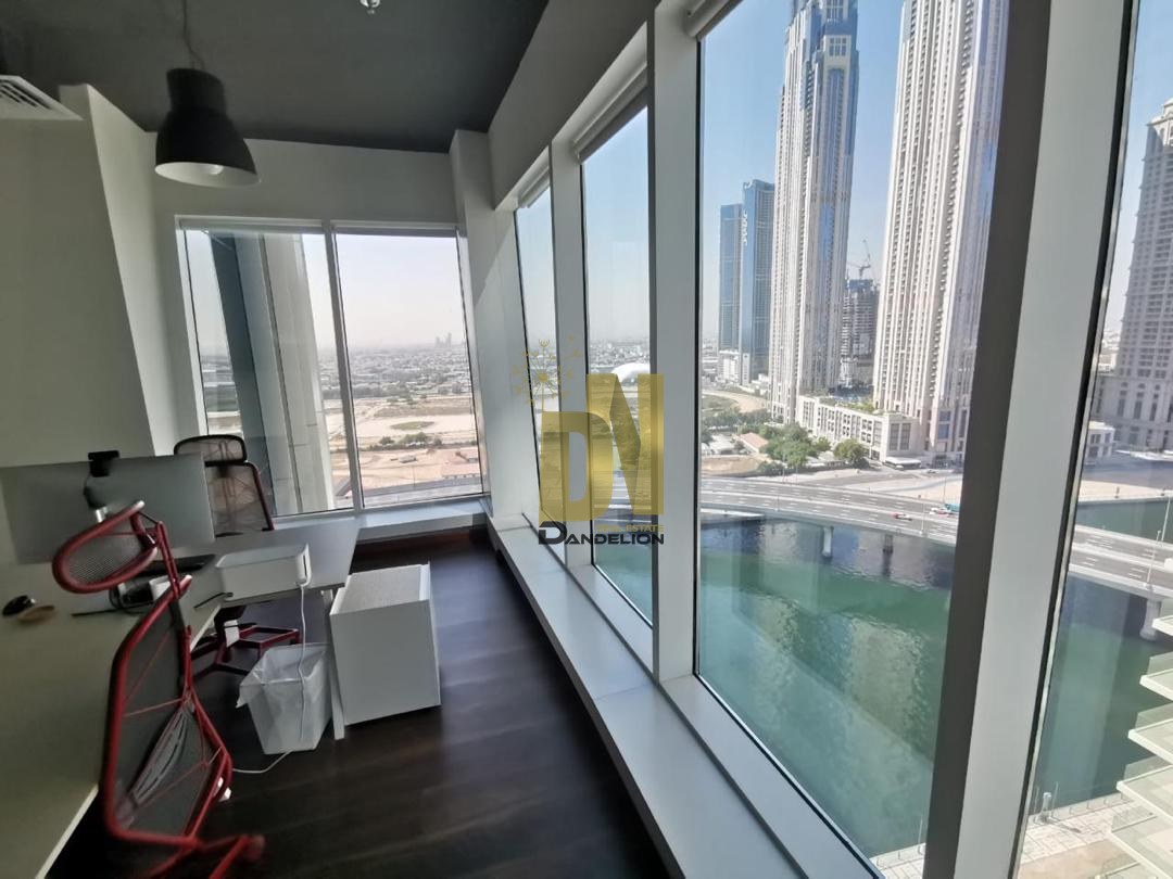 Stunning Lake View | Generous Office Space | 3 Parking Spaces — photo 6 of 24