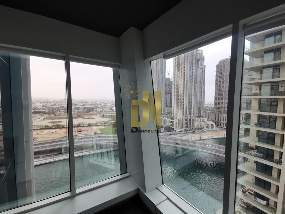 Stunning Lake View | Generous Office Space | 3 Parking Spaces — photo 8 of 24