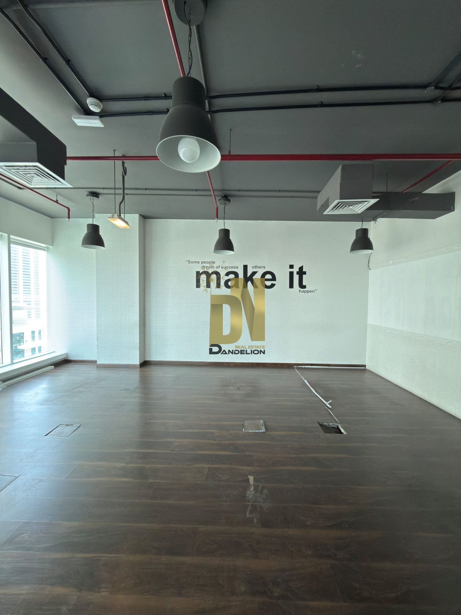 Stunning Lake View | Generous Office Space | 3 Parking Spaces — photo 12 of 24