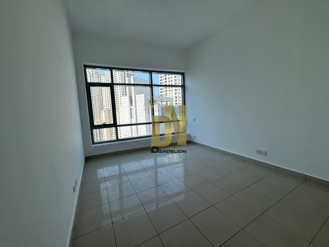 Spacious & Bright 2BR | Unfurnished | Exclusive — photo 13 of 17