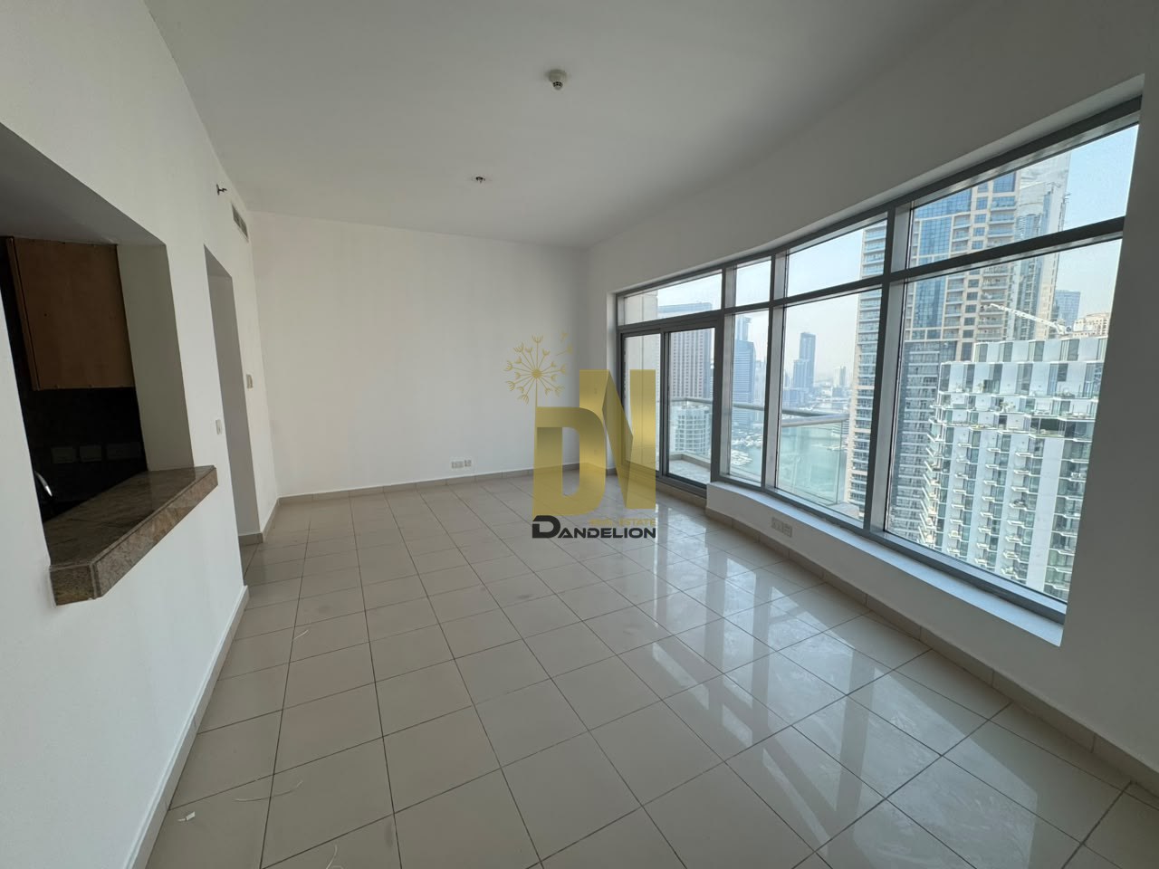 Spacious & Bright 2BR | Unfurnished | Exclusive — photo 14 of 17