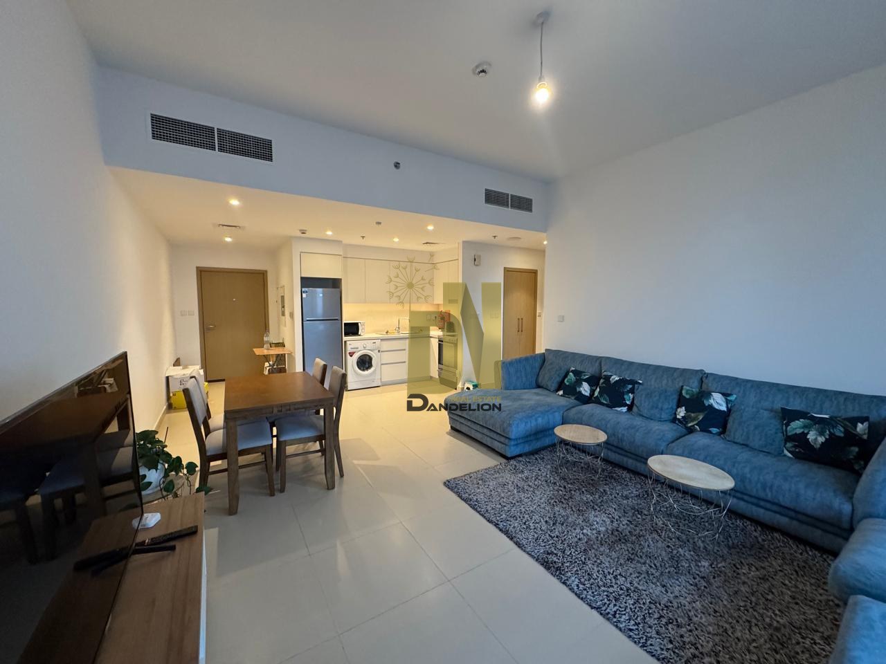 Canal View | Fully Furnished | High Floor — photo 6 of 23