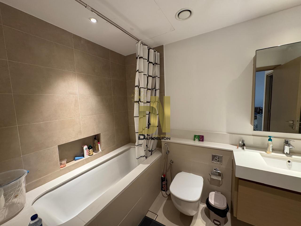 Canal View | Fully Furnished | High Floor — photo 22 of 23